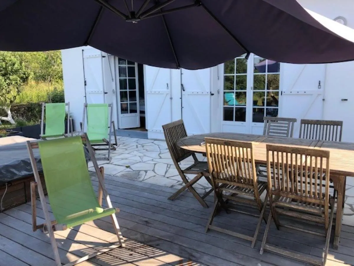 Holiday home Ty Nehue - Maison Avec Jacuzzi Crach France